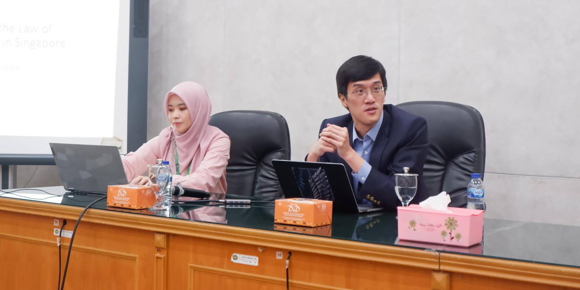 International Guest lecture, Lau Kwan Ho - Yong Pung Haw School of Law, Singapore Management University: “E-Commerce and Electronic Contracts”